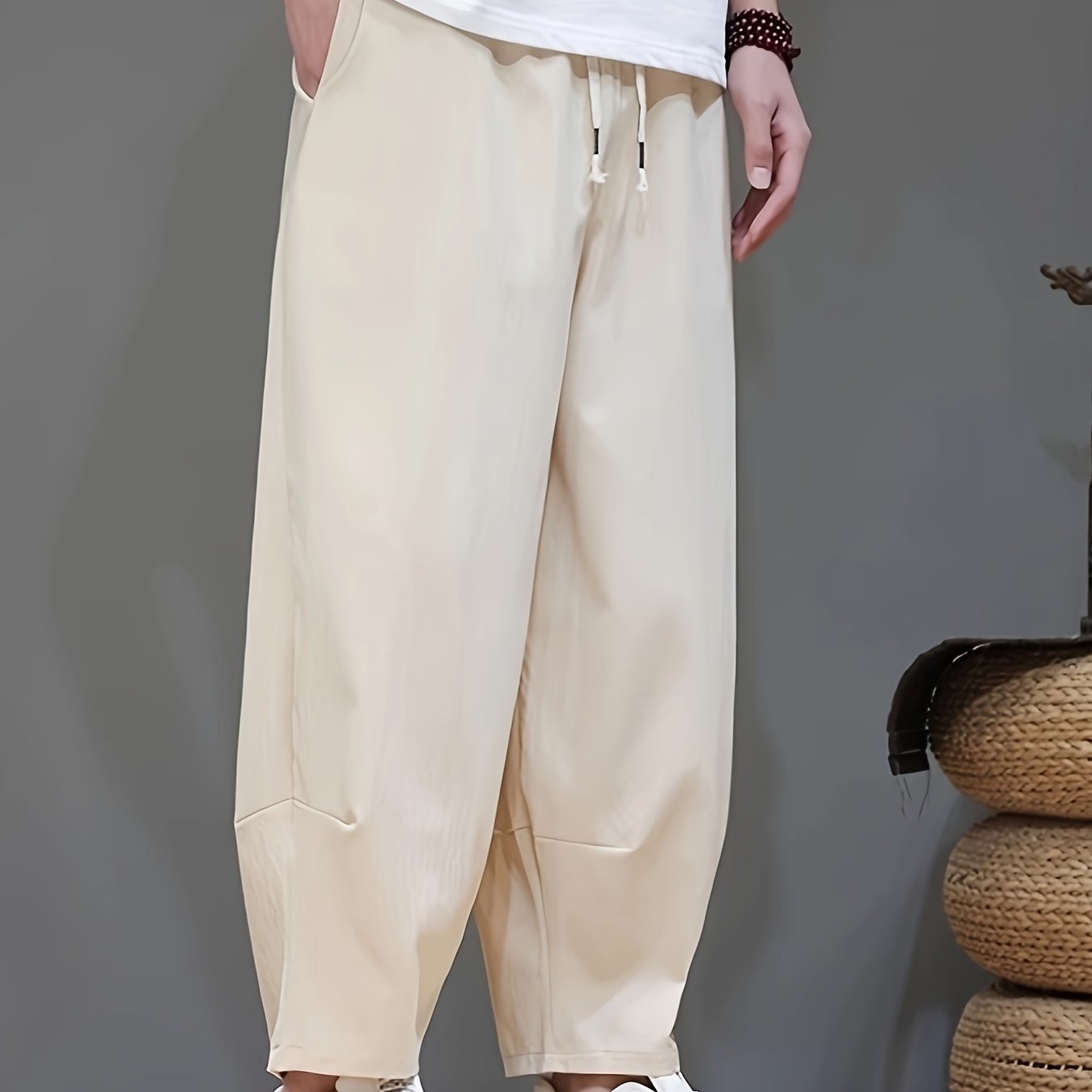 Alviero Relaxed Cropped Pants