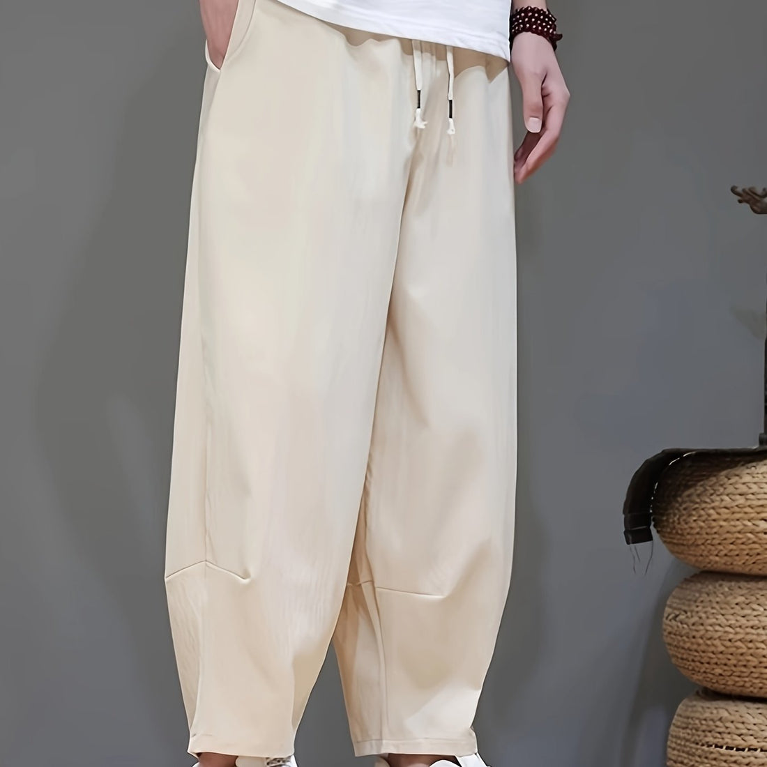 Alviero Relaxed Cropped Pants