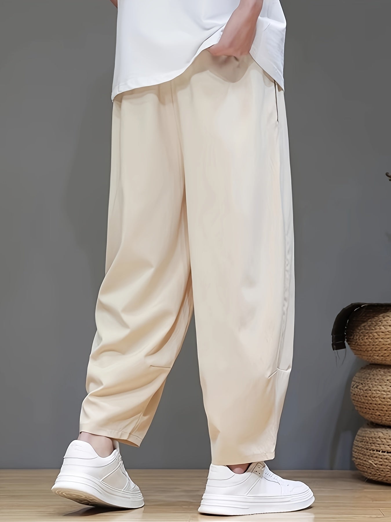 Alviero Relaxed Cropped Pants