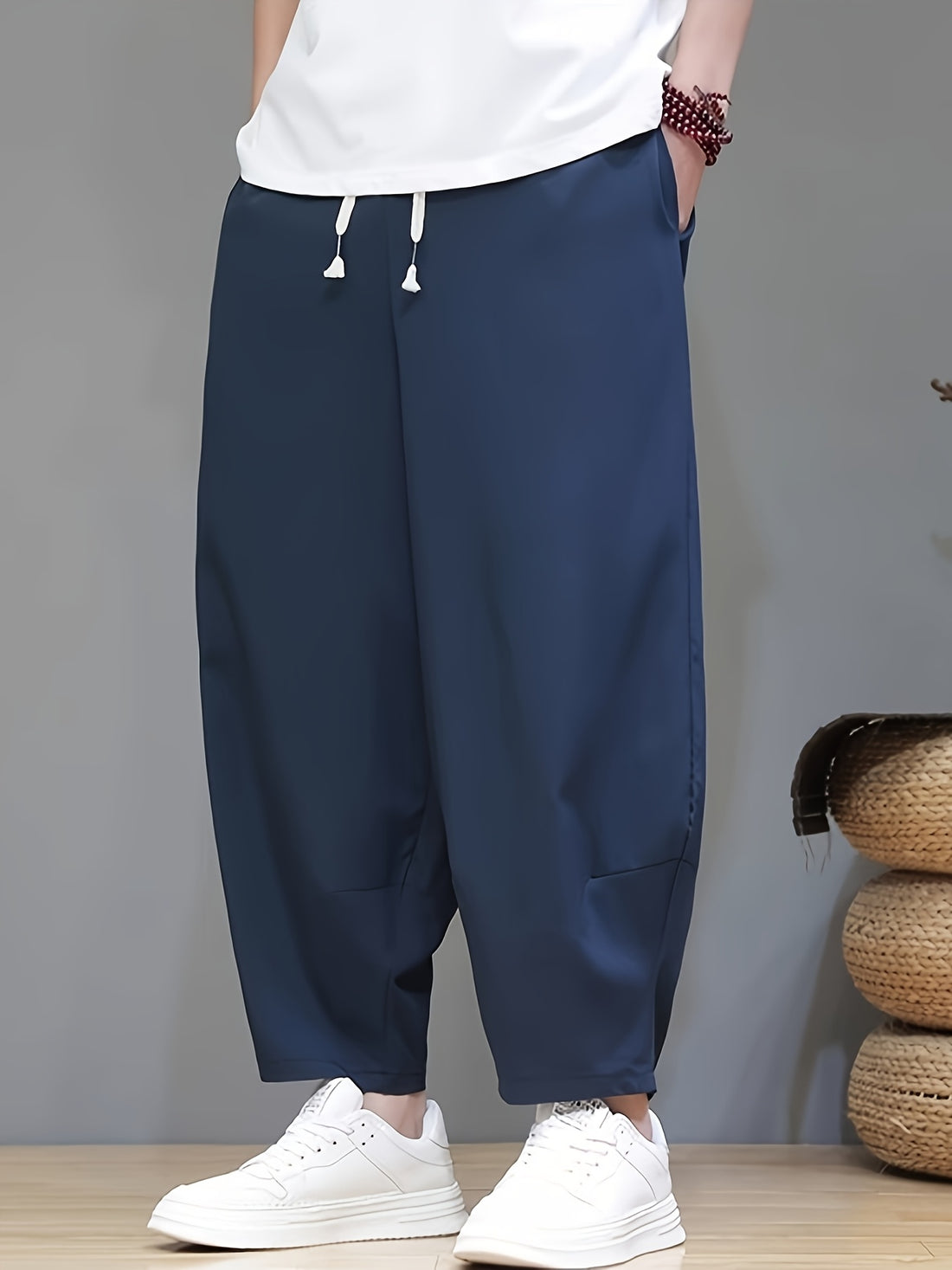 Alviero Relaxed Cropped Pants